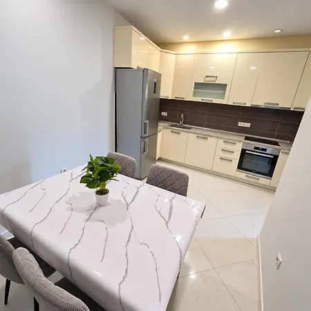Apartman K Deluxe - *
